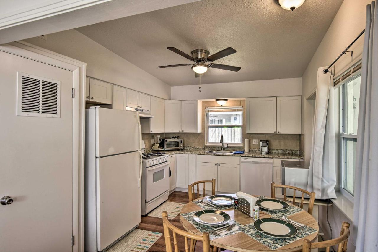 Sunny Cocoa Beach Home Walk To Sea And Attractions! Esterno foto